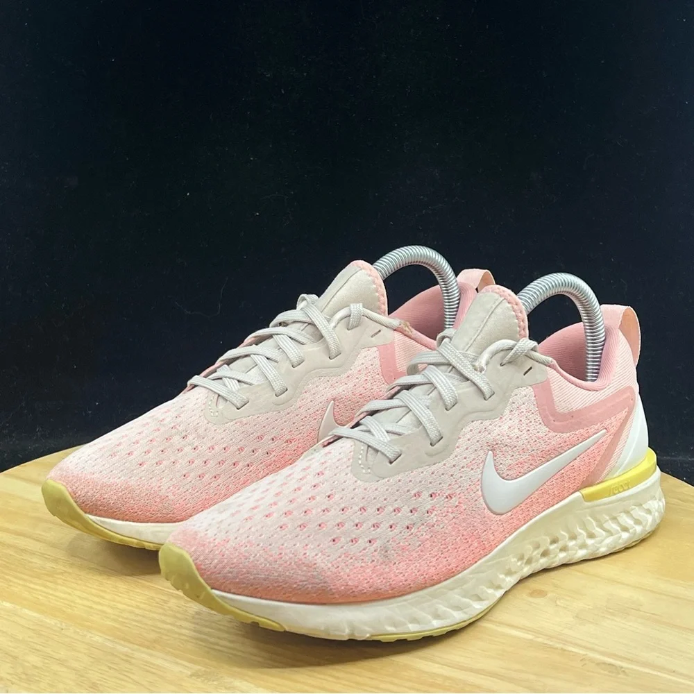 Nike Odyssey React Women's 7.5 Running Shoes Desert Sand Pink White AO9820-002 - Picture 2 of 11